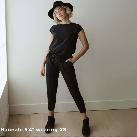 Albion Black Elastic Waist Athleisure Minimalist Sporty Jogger Jumpsuit Size XS - Picture 1 of 7